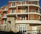 Villa Alsa - διαμερίσματα ΔΡΑΣΗ για τον ΣΕΠΤΕΜΒΡΙΟ!, ενοικιαζόμενα δωμάτια στο μέρος Petrovac, Montenegro