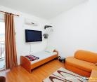 Apartments Kosta, private accommodation in city Šušanj, Montenegro