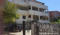 Apartamentos Sabina, alojamiento privado en Dobre Vode, Montenegro