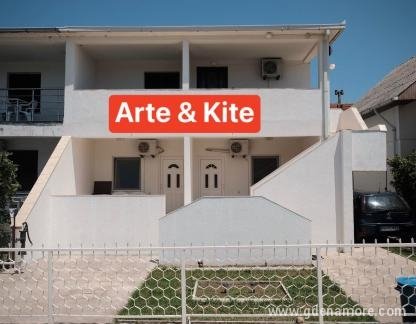 Arte-Haus, Privatunterkunft im Ort Donji Stoj, Montenegro - The house