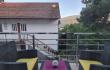 Studio apartman sa balkonom u Ceca Apartmani, privatni smeštaj u mestu Djenović, Crna Gora