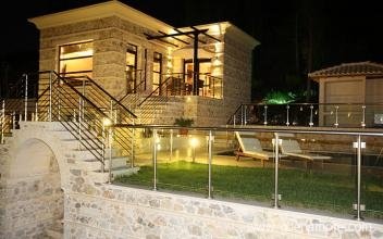 Karvouno Villas, alloggi privati a Sivota, Grecia